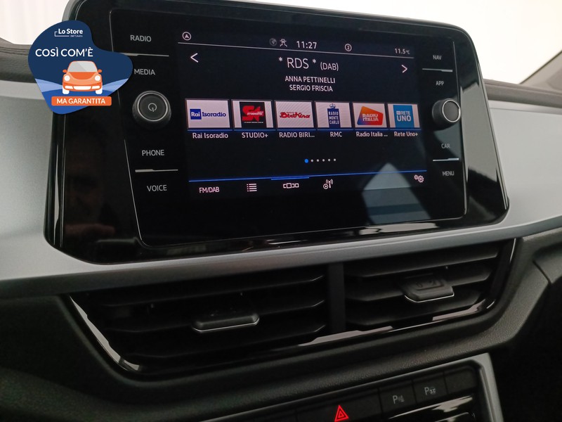 14 - Volkswagen T-Roc 1.5 tsi life dsg