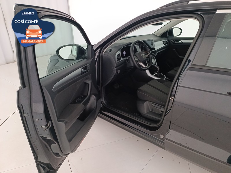 18 - Volkswagen T-Roc 1.5 tsi life dsg