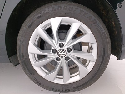 8 - Volkswagen Polo eschini auto