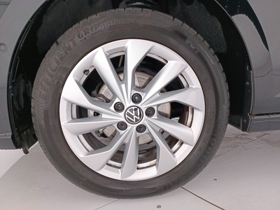 8 - Volkswagen Polo eschini auto