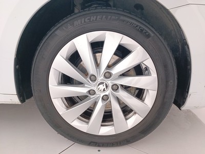 8 - Skoda Octavia eschini auto