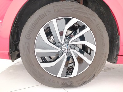 8 - Volkswagen Polo eschini auto
