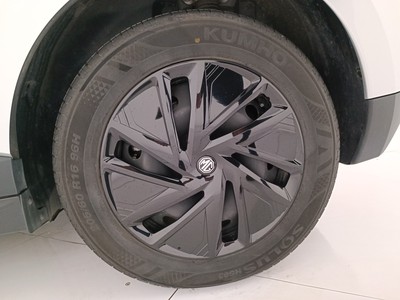 8 - Mg MG4 eschini auto