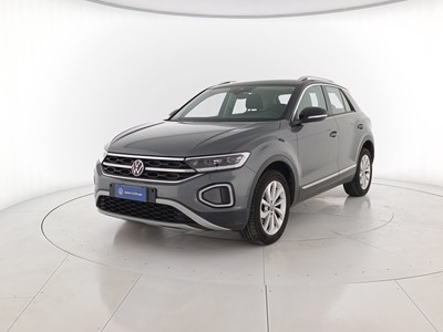1 - Volkswagen T-Roc eschini auto