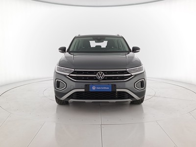 2 - Volkswagen T-Roc eschini auto
