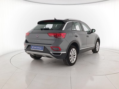 4 - Volkswagen T-Roc eschini auto