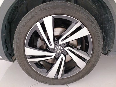 8 - Volkswagen T-Roc eschini auto