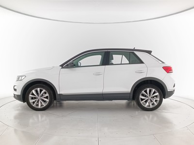 3 - Volkswagen T-Roc eschini auto