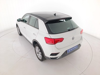 6 - Volkswagen T-Roc eschini auto