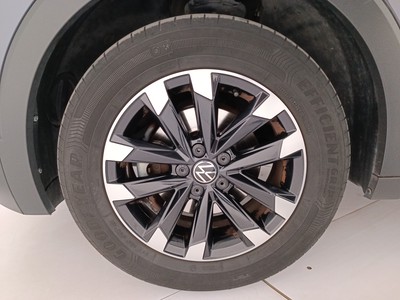8 - Volkswagen T-Cross eschini auto