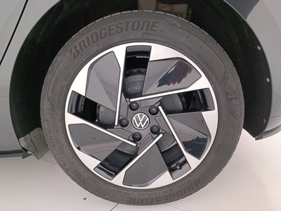 8 - Volkswagen ID.3 eschini auto