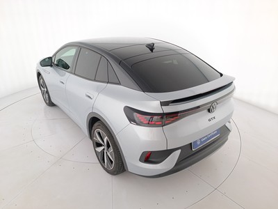 6 - Volkswagen ID.5 eschini auto