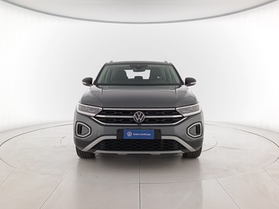 2 - Volkswagen T-Roc eschini auto