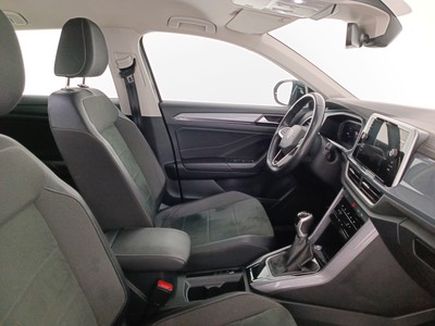 10 - Volkswagen T-Roc eschini auto