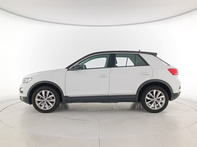 3 - Volkswagen T-Roc eschini auto