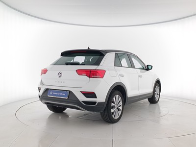 4 - Volkswagen T-Roc eschini auto
