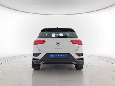 5 - Volkswagen T-Roc eschini auto