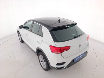 6 - Volkswagen T-Roc eschini auto