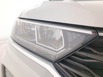 7 - Volkswagen T-Roc eschini auto
