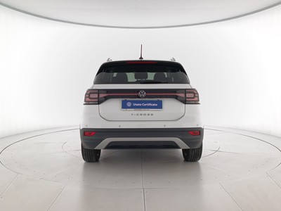 5 - Volkswagen T-Cross eschini auto