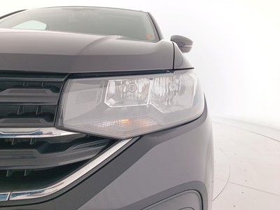7 - Volkswagen T-Cross eschini auto