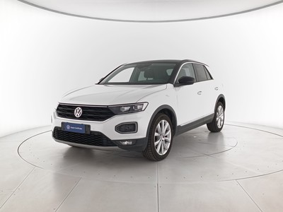 1 - Volkswagen T-Roc eschini auto