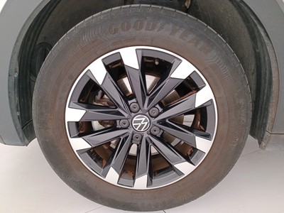 8 - Volkswagen T-Cross eschini auto