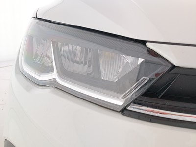 7 - Volkswagen Polo eschini auto