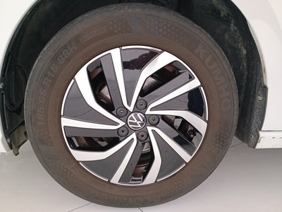 8 - Volkswagen Polo eschini auto