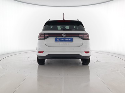 5 - Volkswagen T-Cross eschini auto