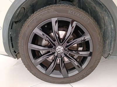 8 - Volkswagen T-Roc eschini auto
