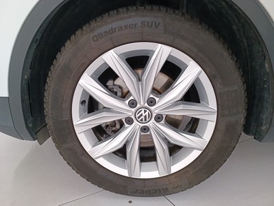 8 - Volkswagen Tiguan eschini auto