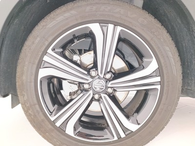 8 - Mg ZS eschini auto