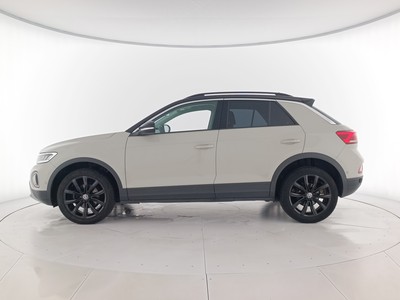 3 - Volkswagen T-Roc eschini auto