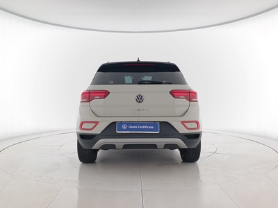 5 - Volkswagen T-Roc eschini auto