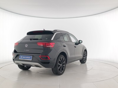 4 - Volkswagen T-Roc eschini auto