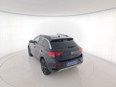 6 - Volkswagen T-Roc eschini auto