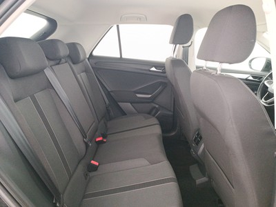 9 - Volkswagen T-Roc eschini auto