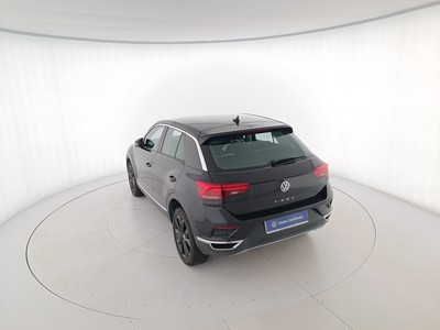 6 - Volkswagen T-Roc eschini auto