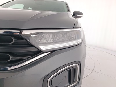 7 - Volkswagen T-Roc eschini auto