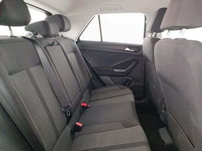 9 - Volkswagen T-Roc eschini auto