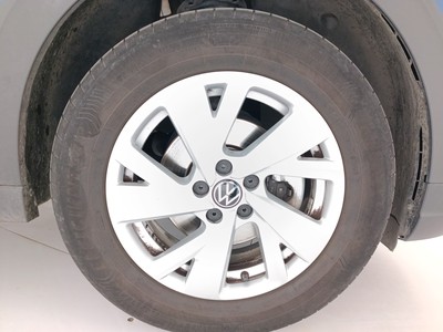 8 - Volkswagen Taigo eschini auto