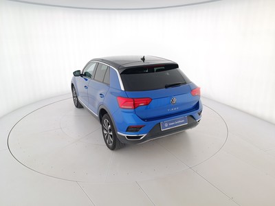 6 - Volkswagen T-Roc eschini auto