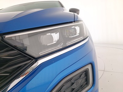 7 - Volkswagen T-Roc eschini auto