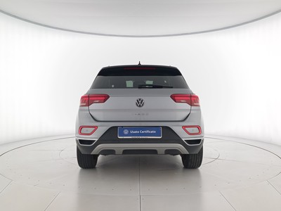 5 - Volkswagen T-Roc eschini auto