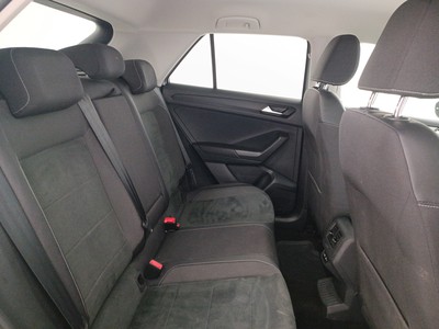 9 - Volkswagen T-Roc eschini auto