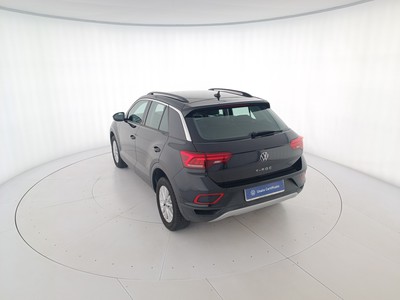 6 - Volkswagen T-Roc eschini auto