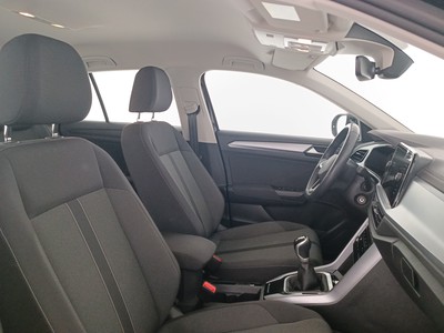 10 - Volkswagen T-Roc eschini auto