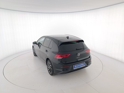 6 - Volkswagen Golf eschini auto