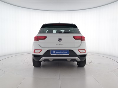 5 - Volkswagen T-Roc eschini auto